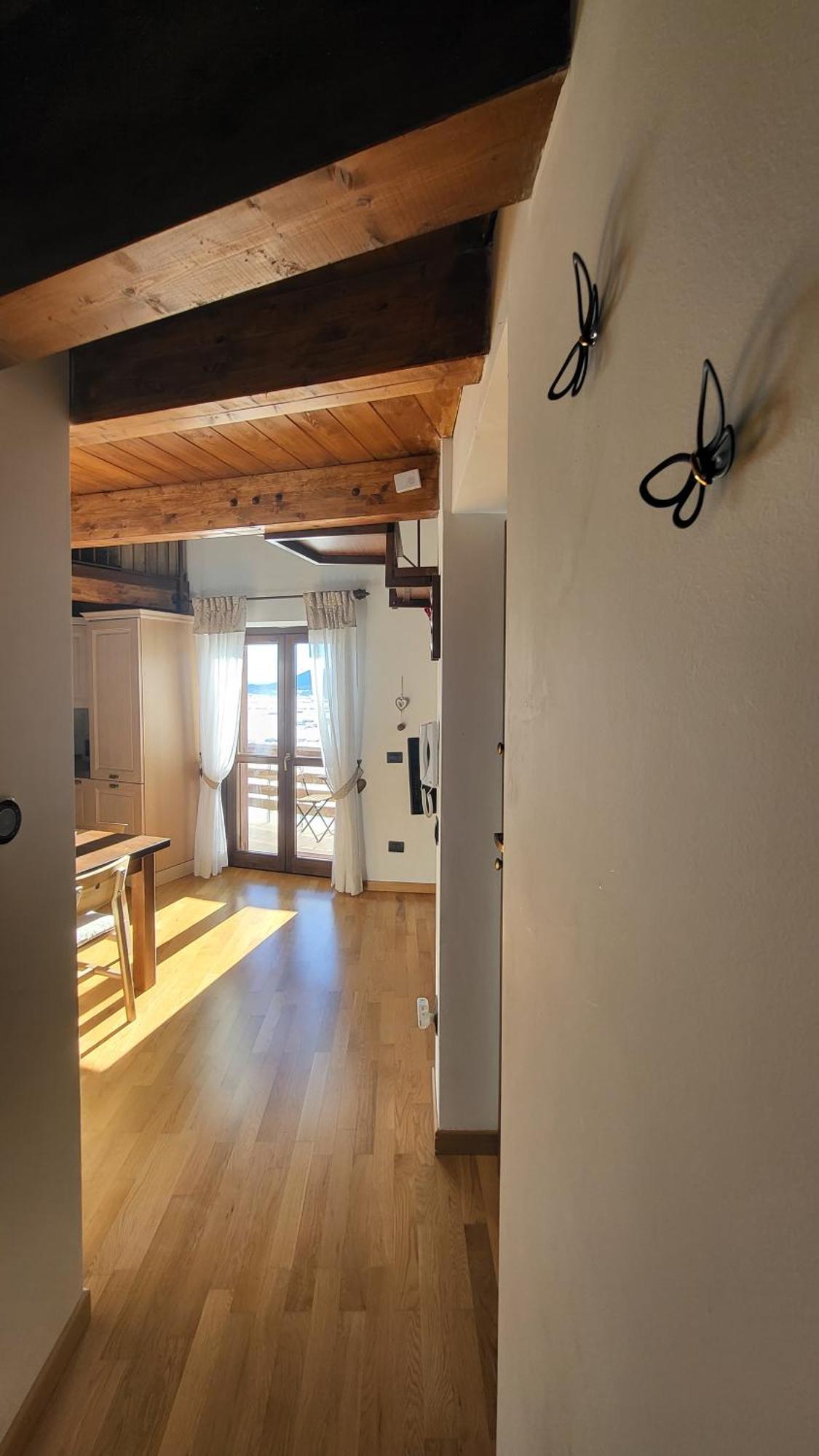 Attico E Super Attico Panoramico Apartment Rocca di Cambio Ngoại thất bức ảnh